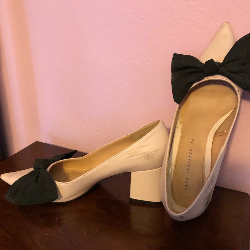 Shoes - Picture 5 of 8